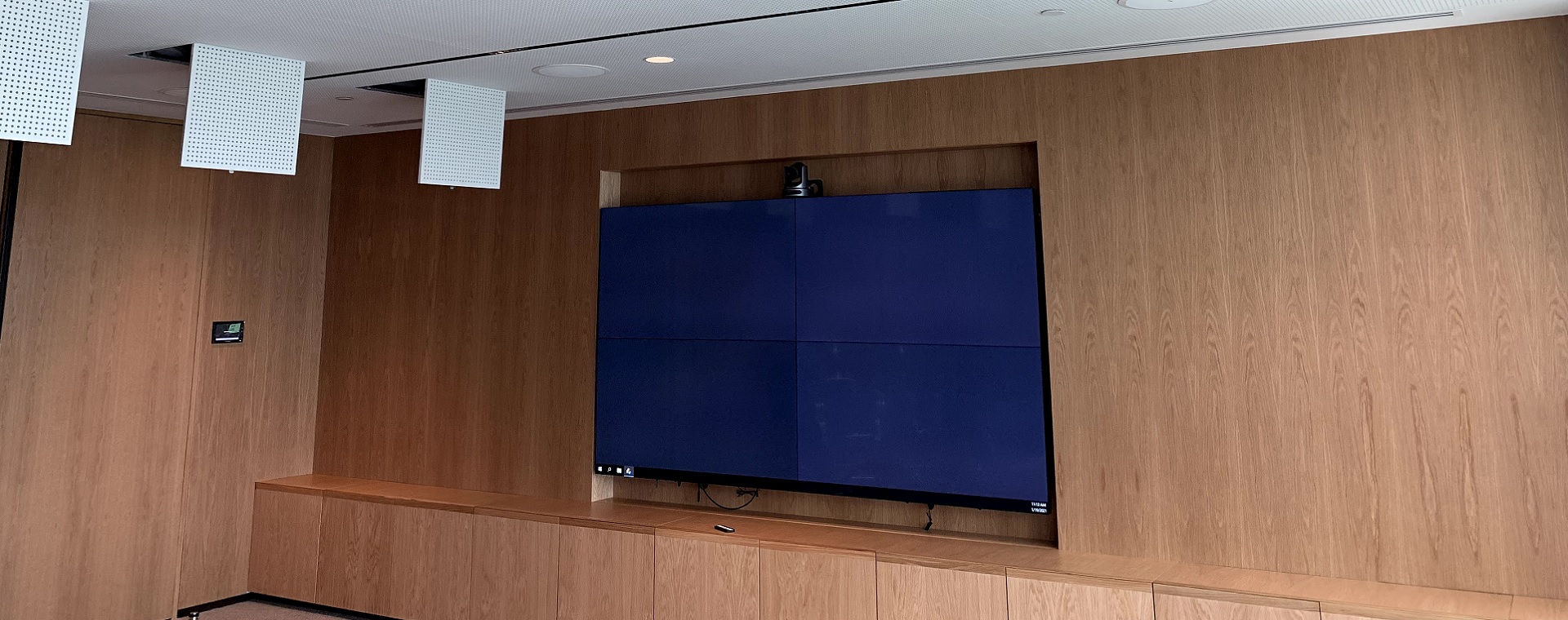 2x2 recessed video wall at Colliers offices
